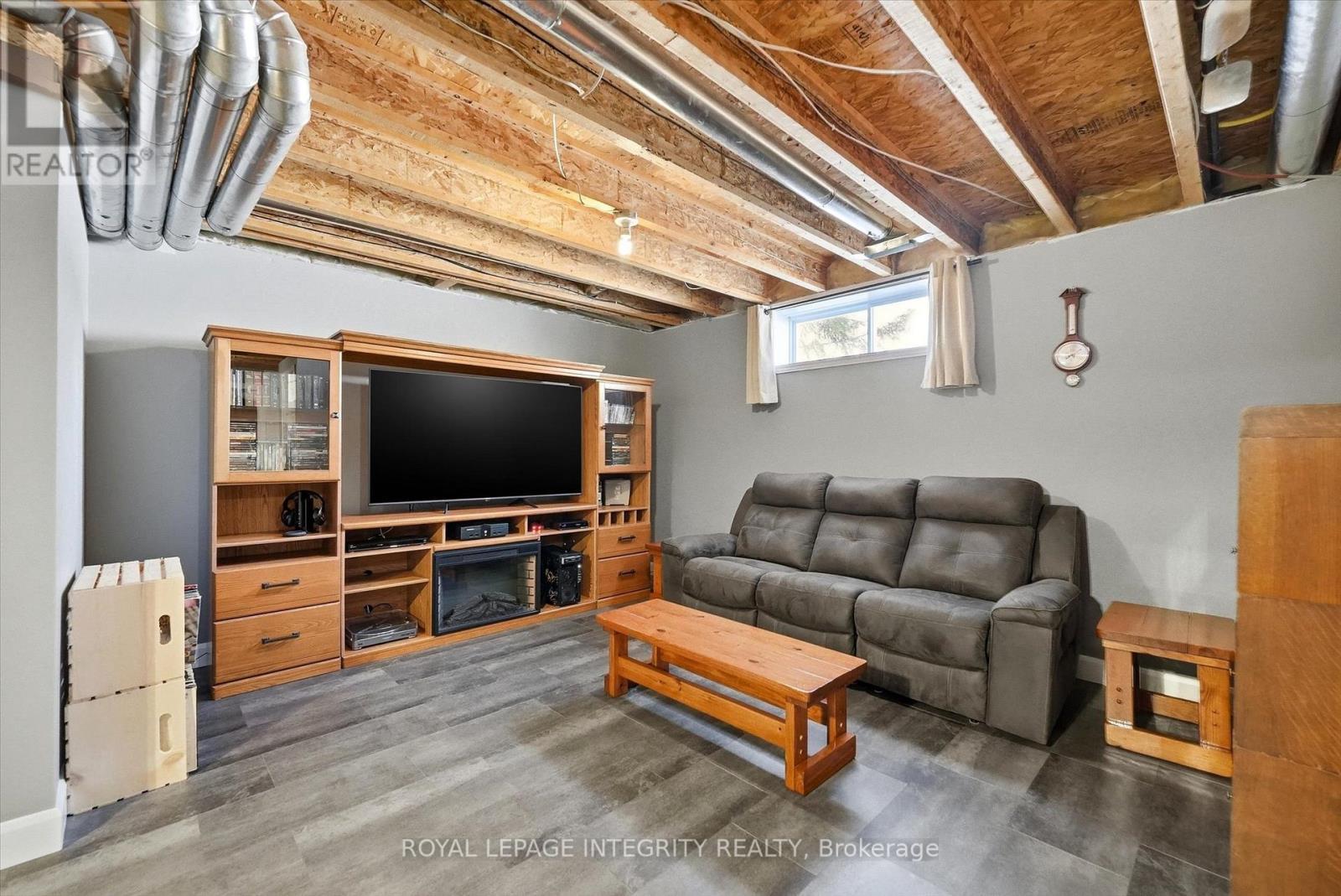 36 Frontenac Boulevard, Russell, ON