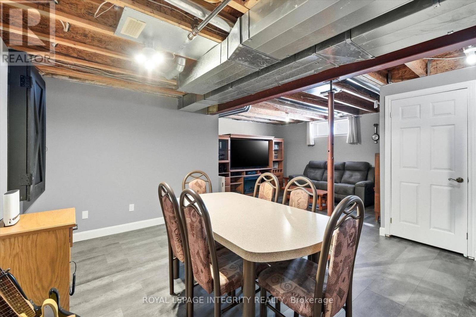 36 Frontenac Boulevard, Russell, ON