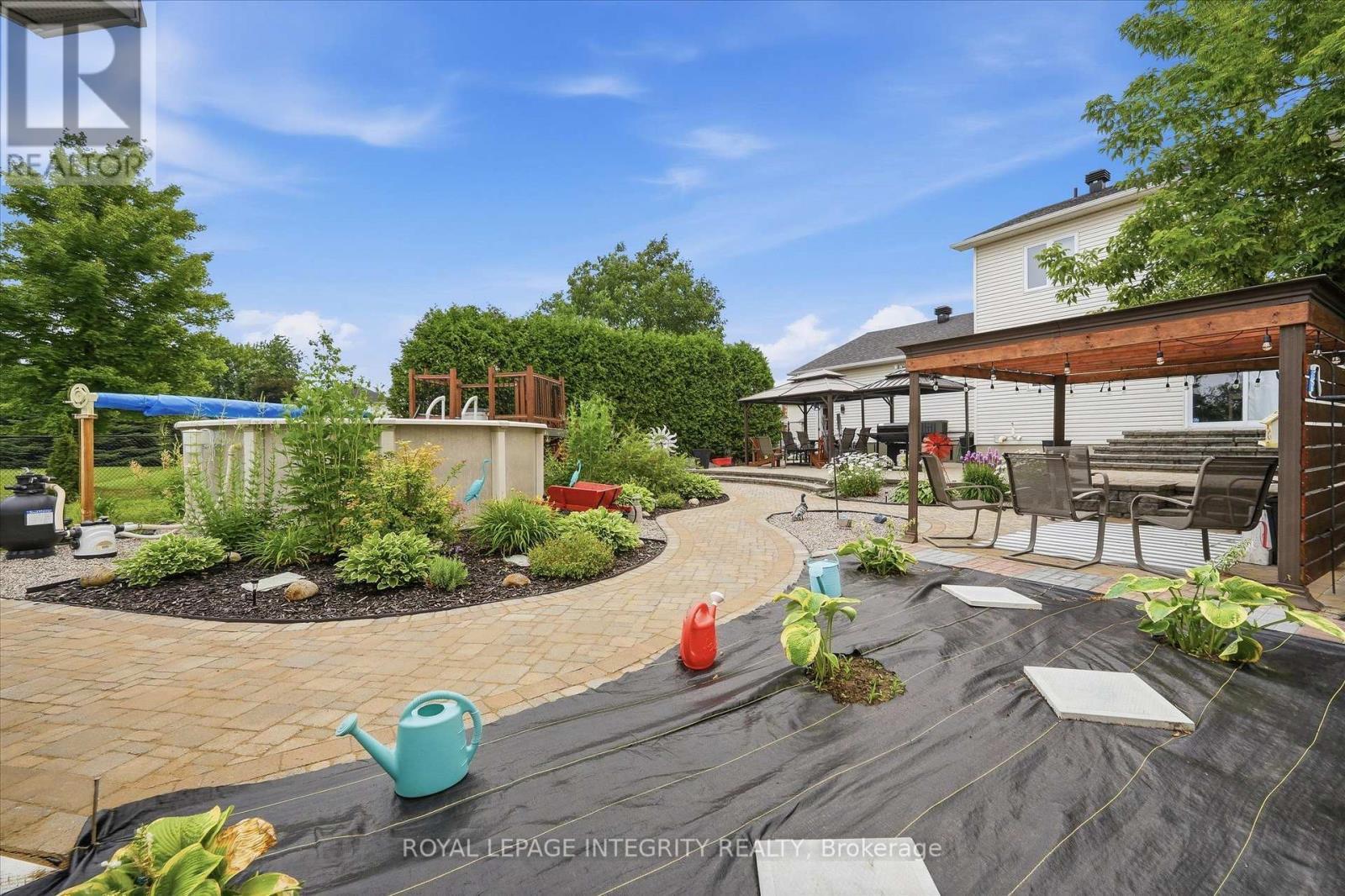 36 Frontenac Boulevard, Russell, ON