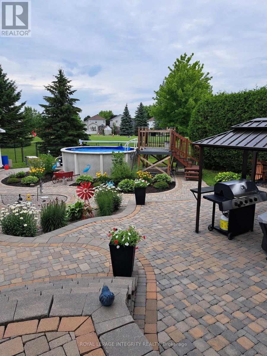 36 Frontenac Boulevard, Russell, ON