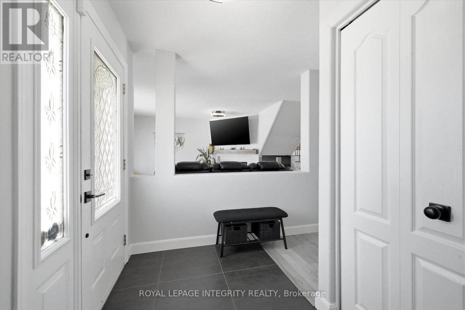 36 Frontenac Boulevard, Russell, ON