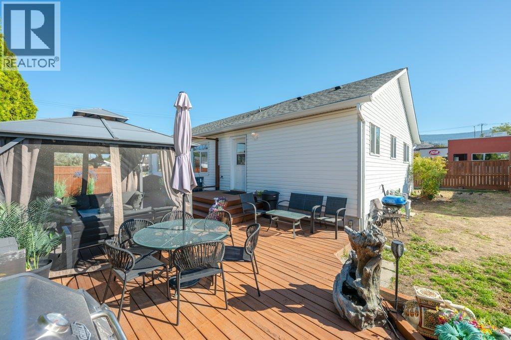 584 Edna Avenue, Penticton, BC