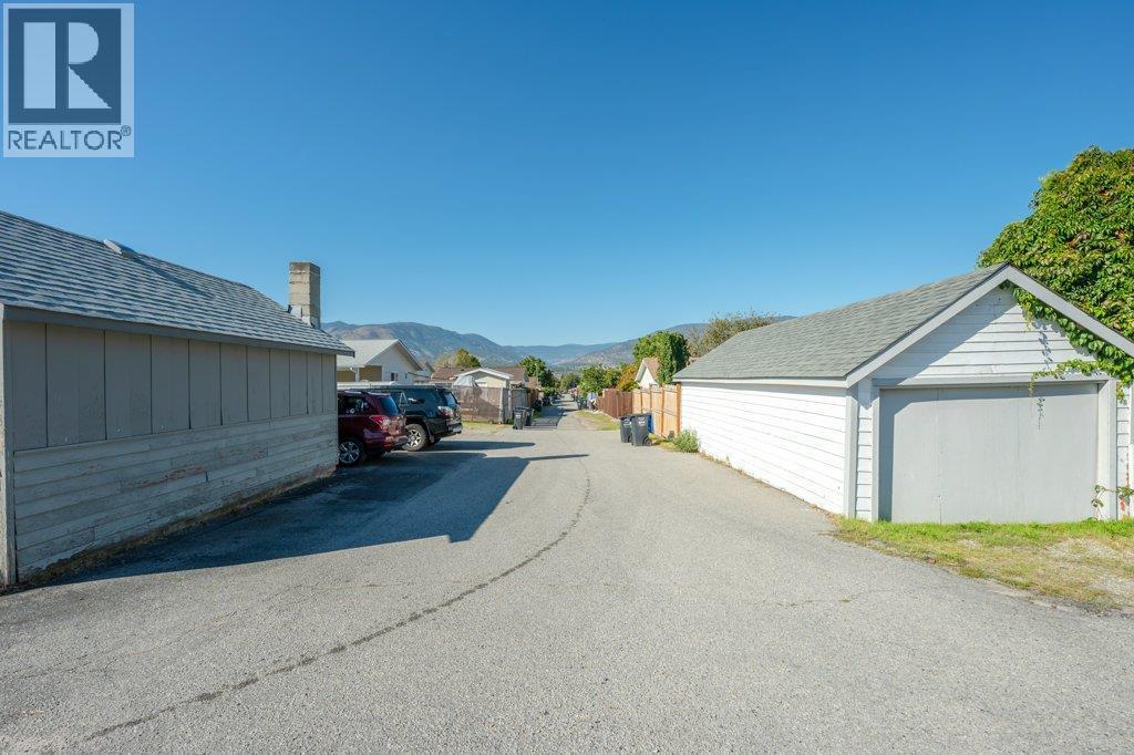 584 Edna Avenue, Penticton, BC