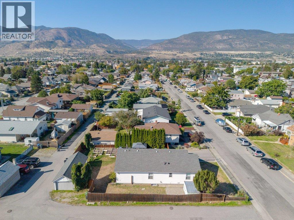 584 Edna Avenue, Penticton, BC