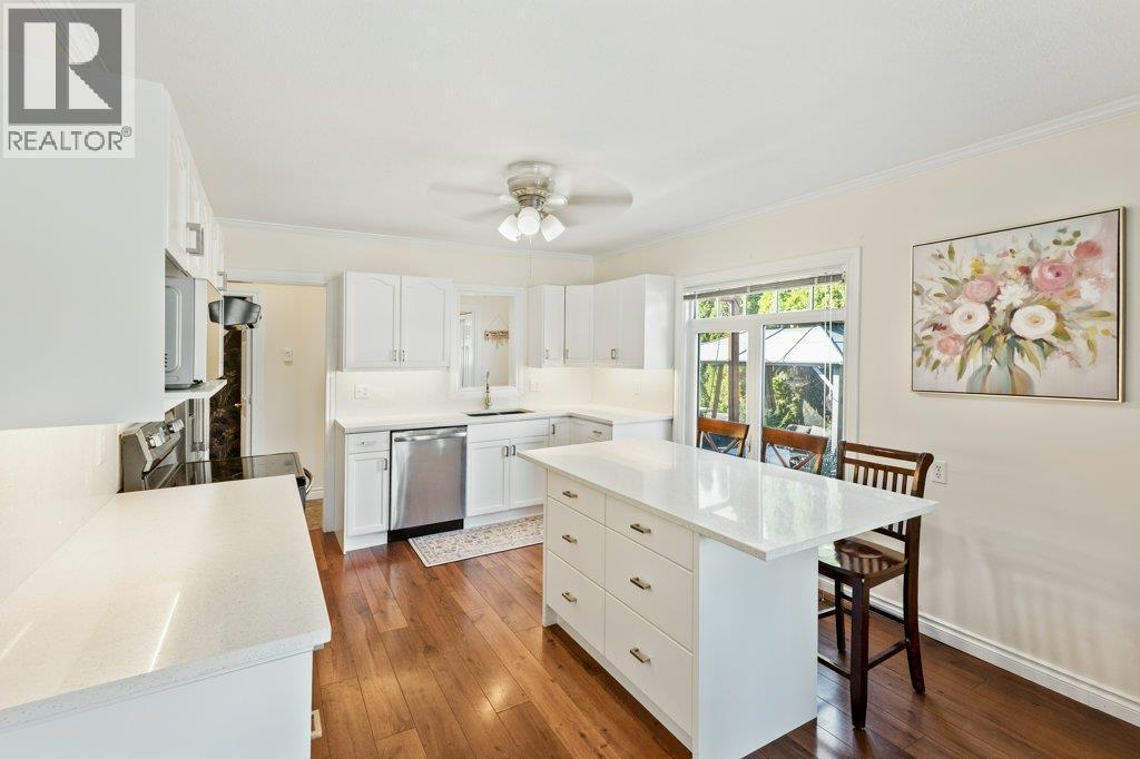 584 Edna Avenue, Penticton, BC