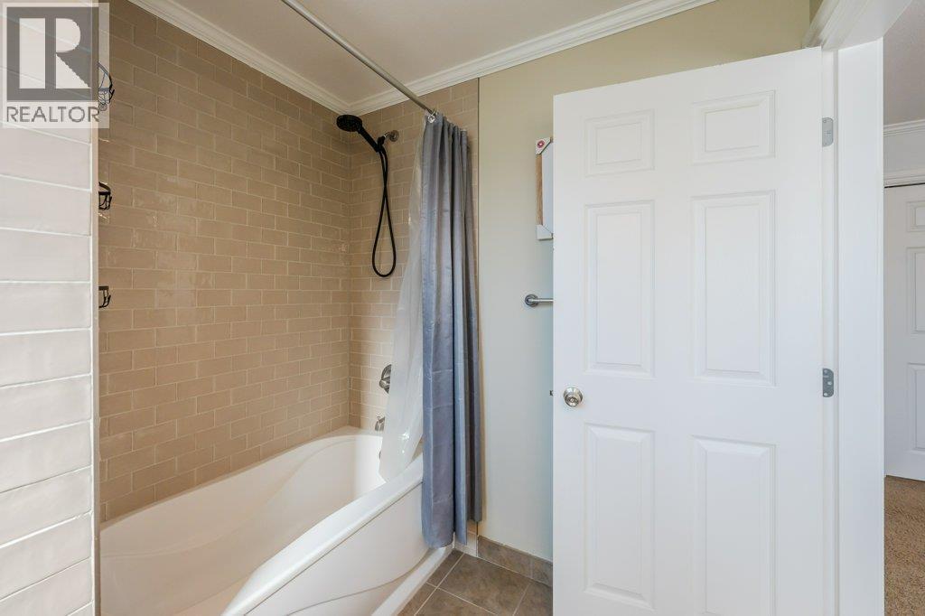 584 Edna Avenue, Penticton, BC