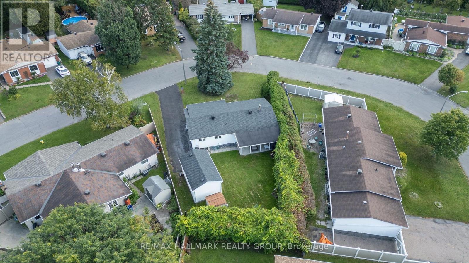 2376 Blackstone Crescent, Ottawa, ON