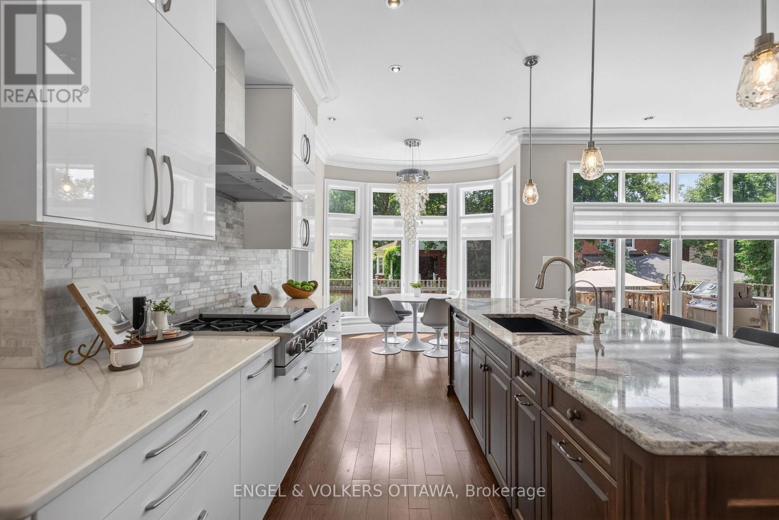 64 Helena Street, Ottawa, ON