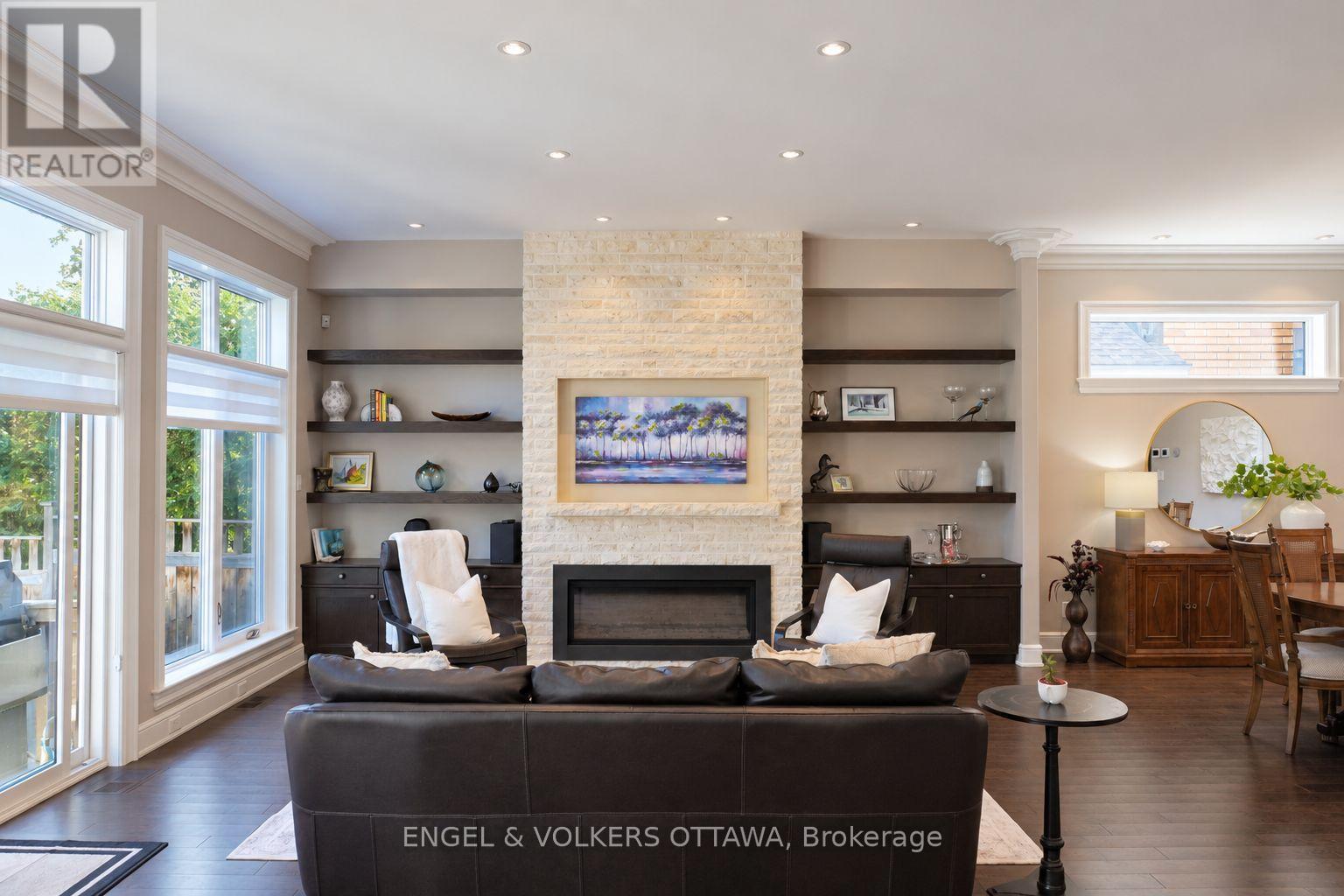 64 Helena Street, Ottawa, ON