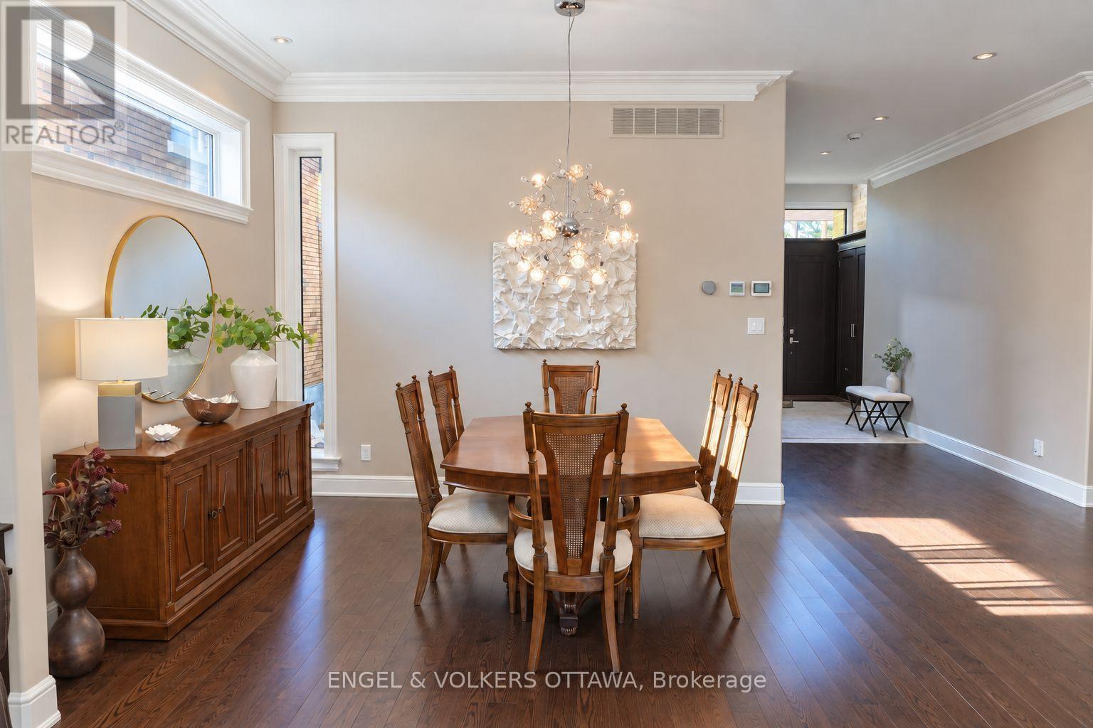 64 Helena Street, Ottawa, ON