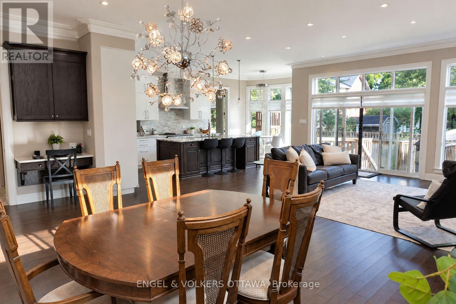 64 Helena Street, Ottawa, ON