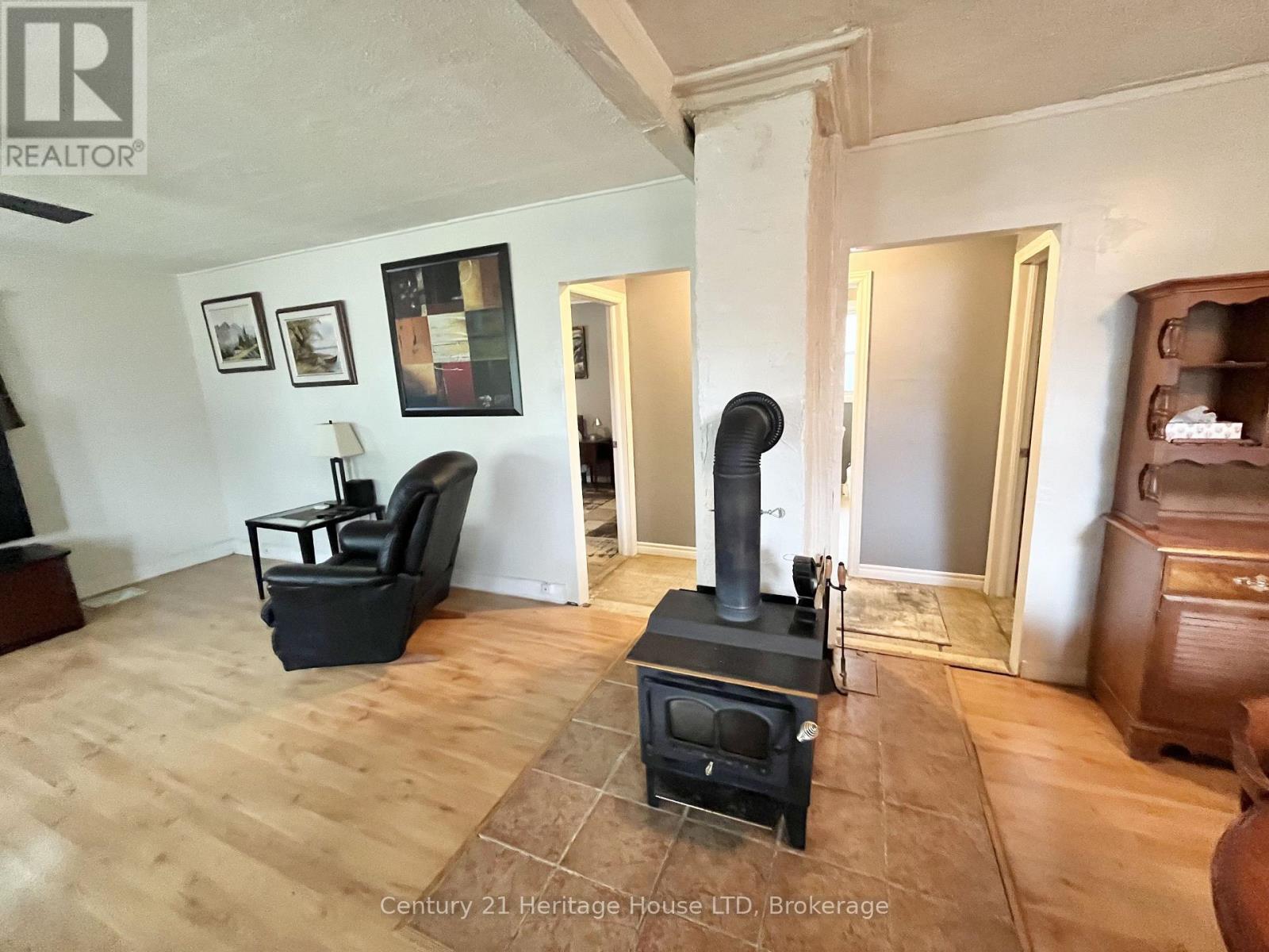 60 Watkins Street, St. Catharines (Port Weller), ON