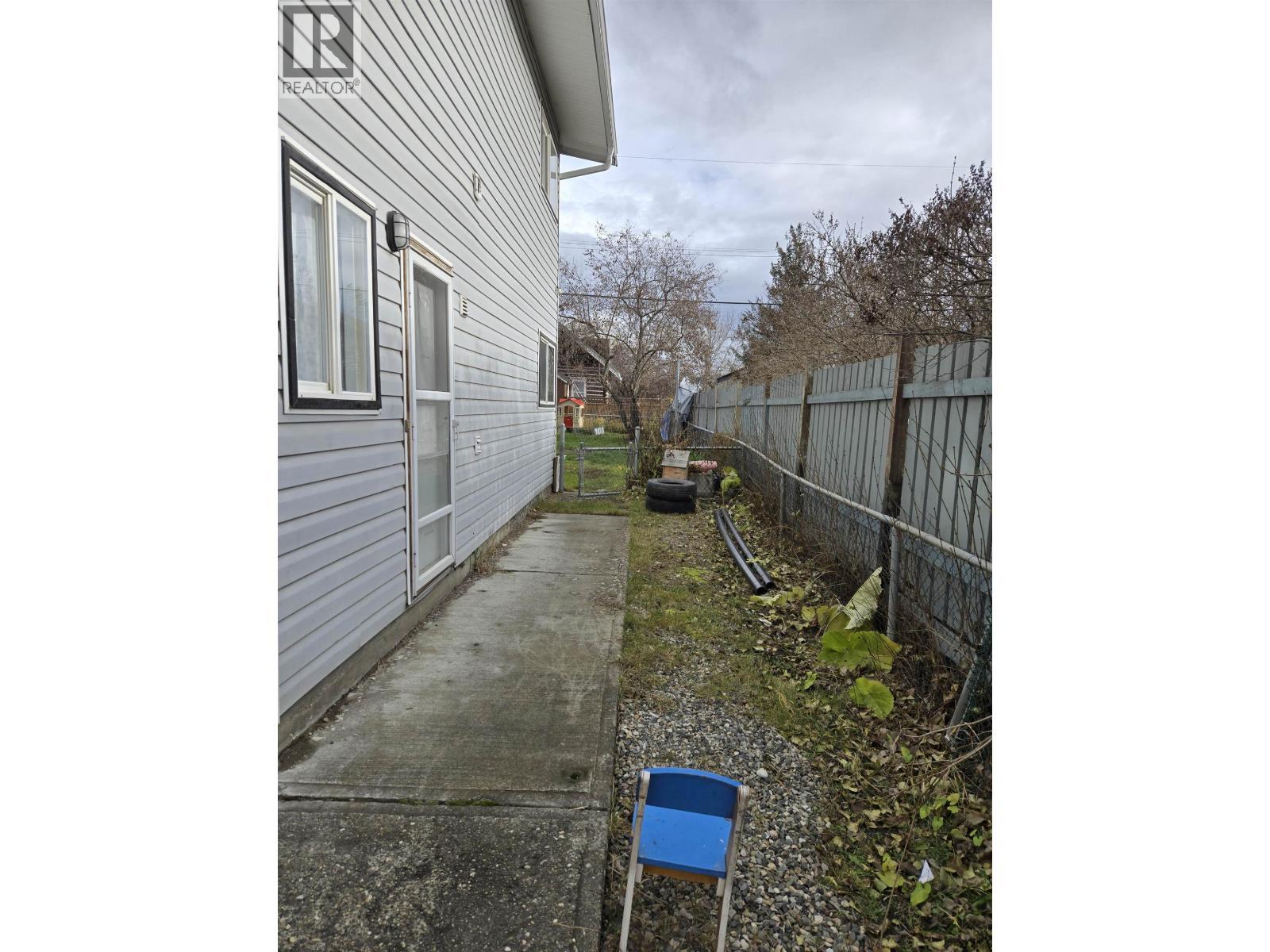 386-392 Elliott Street, Quesnel, BC