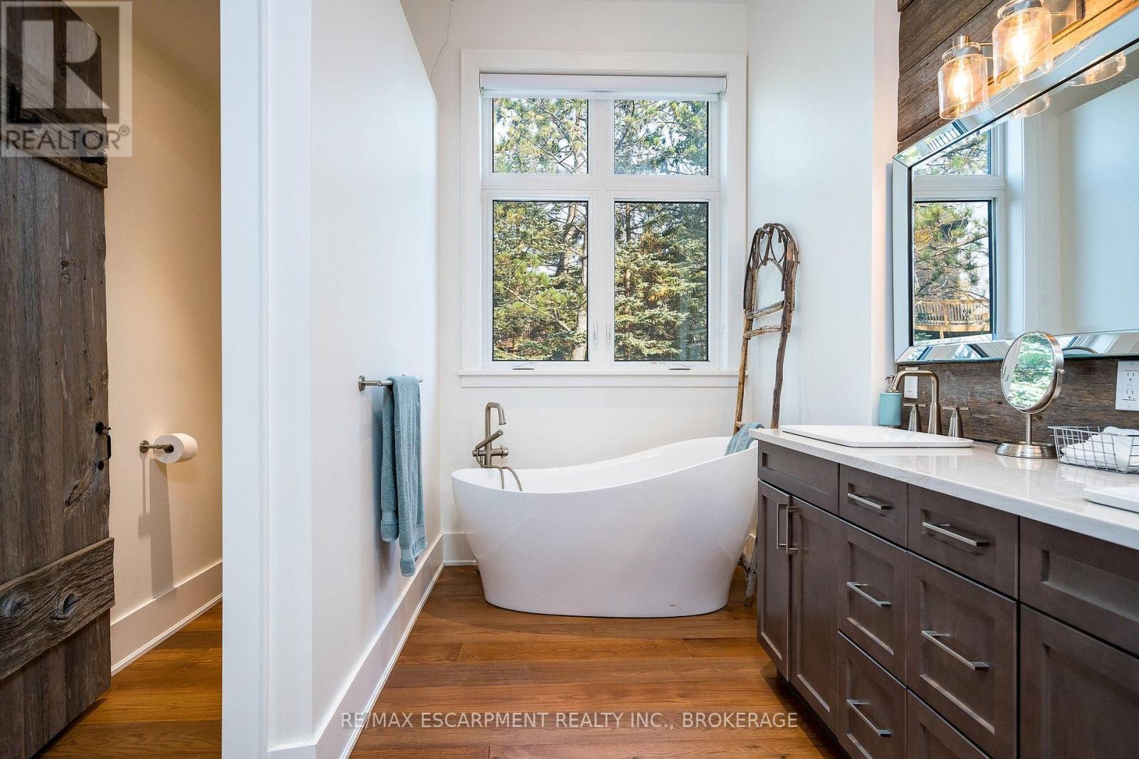 4 Buckingham Boulevard, Collingwood, ON