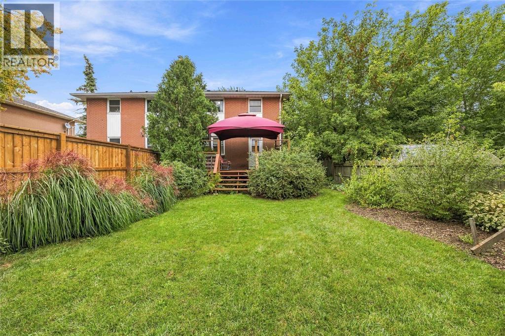 819 Elizabeth Avenue, Sarnia, ON