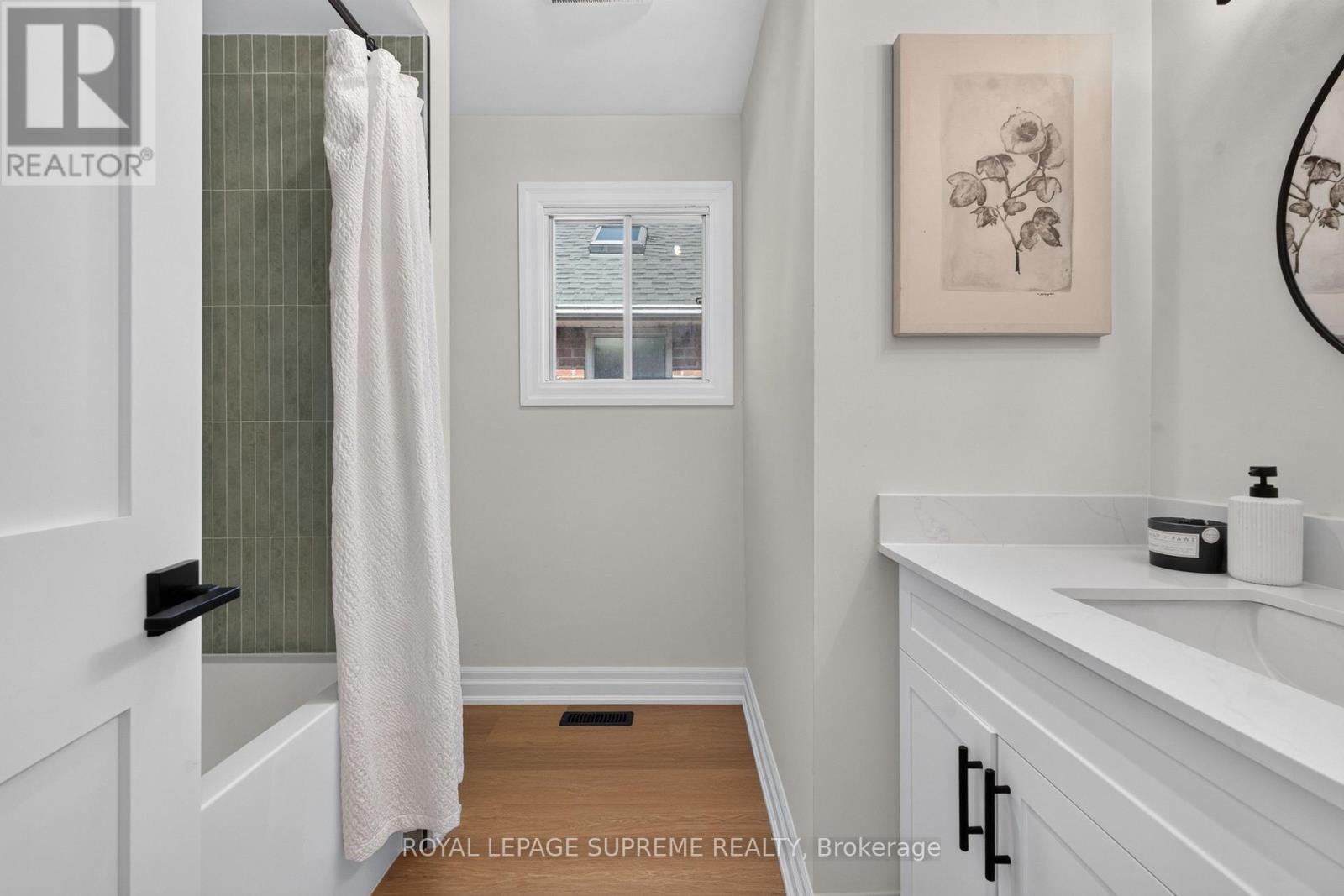 2nd Floor Bathroom - 1967 Parkside Drive, Pickering, ON