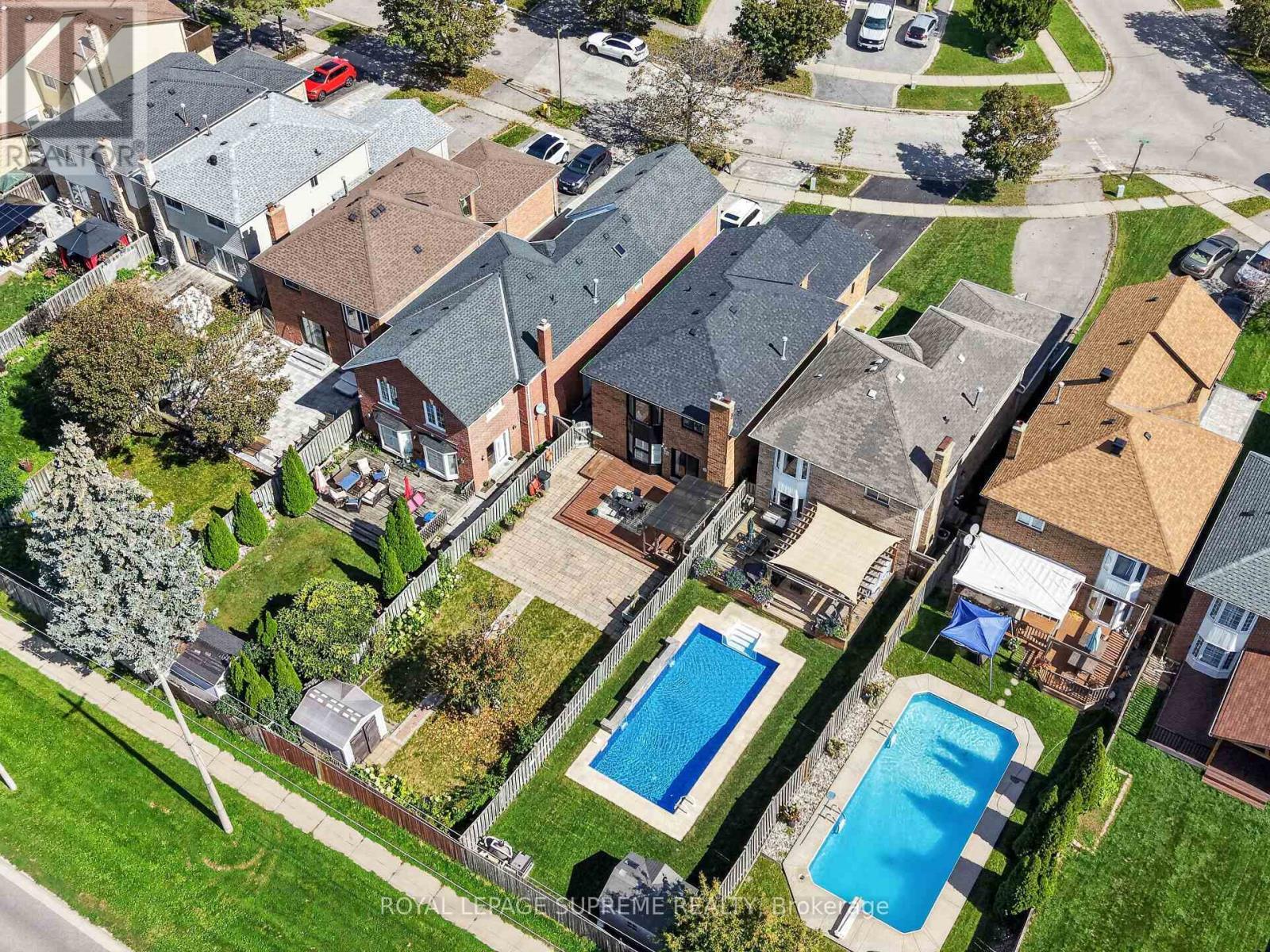 1967 Parkside Drive, Pickering, ON