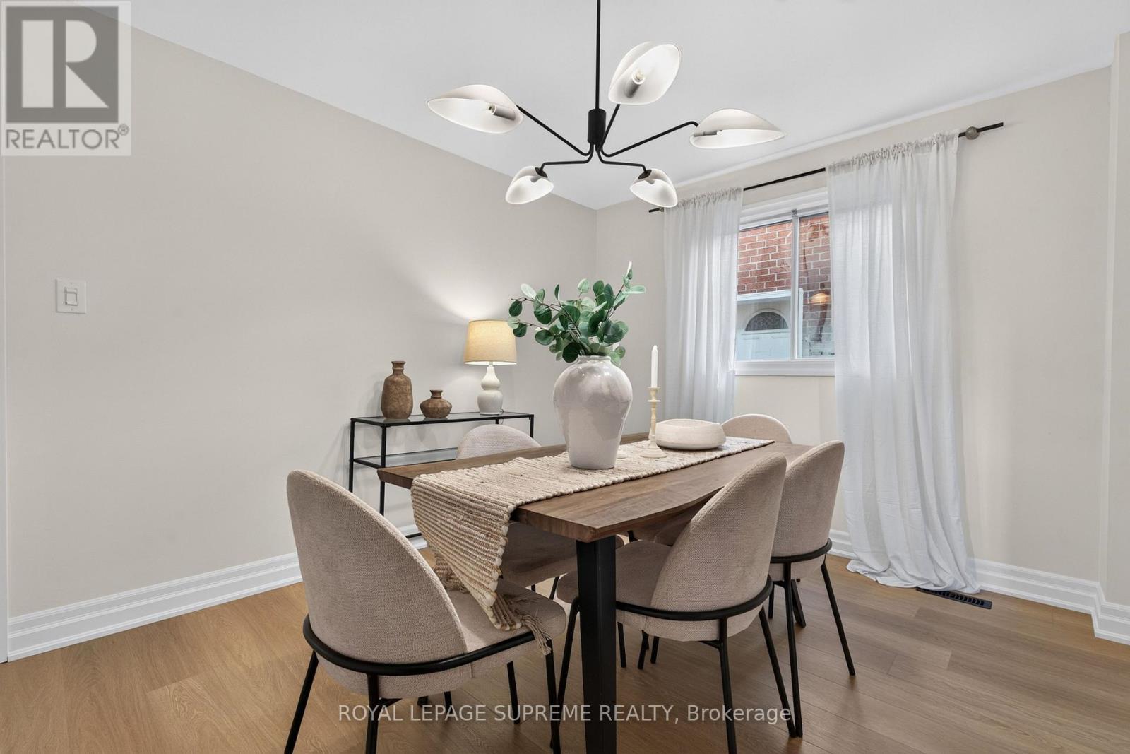 1967 Parkside Drive, Pickering, ON