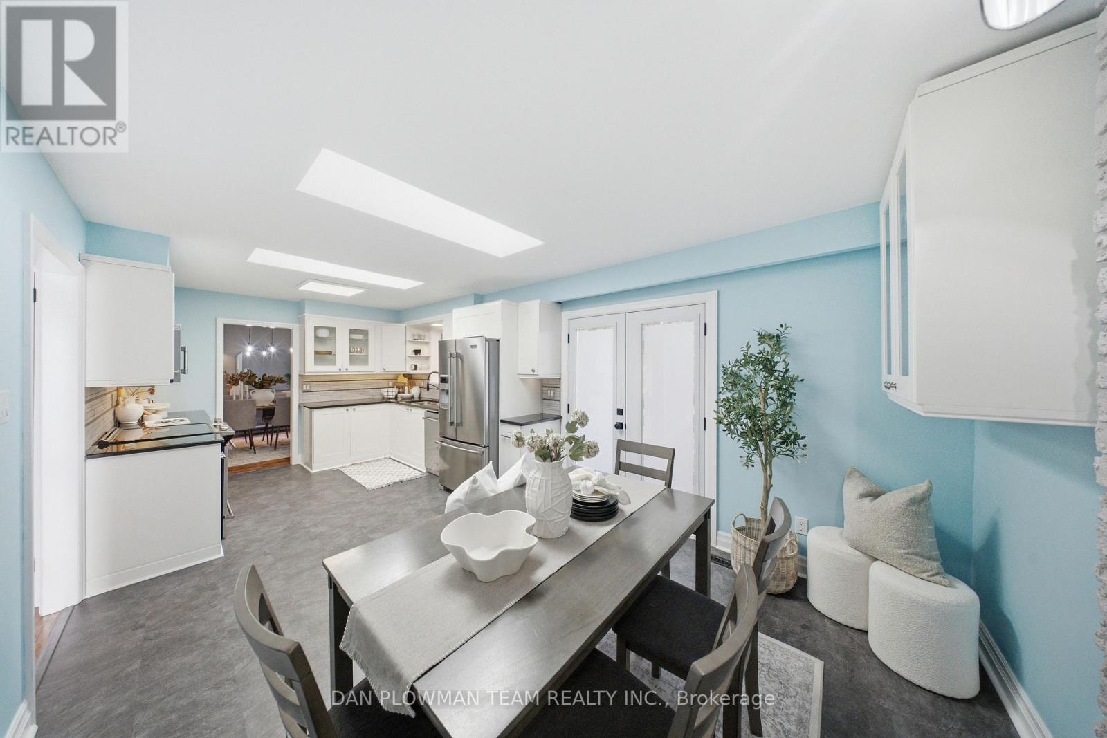 17 Rhonda Boulevard, Clarington, ON