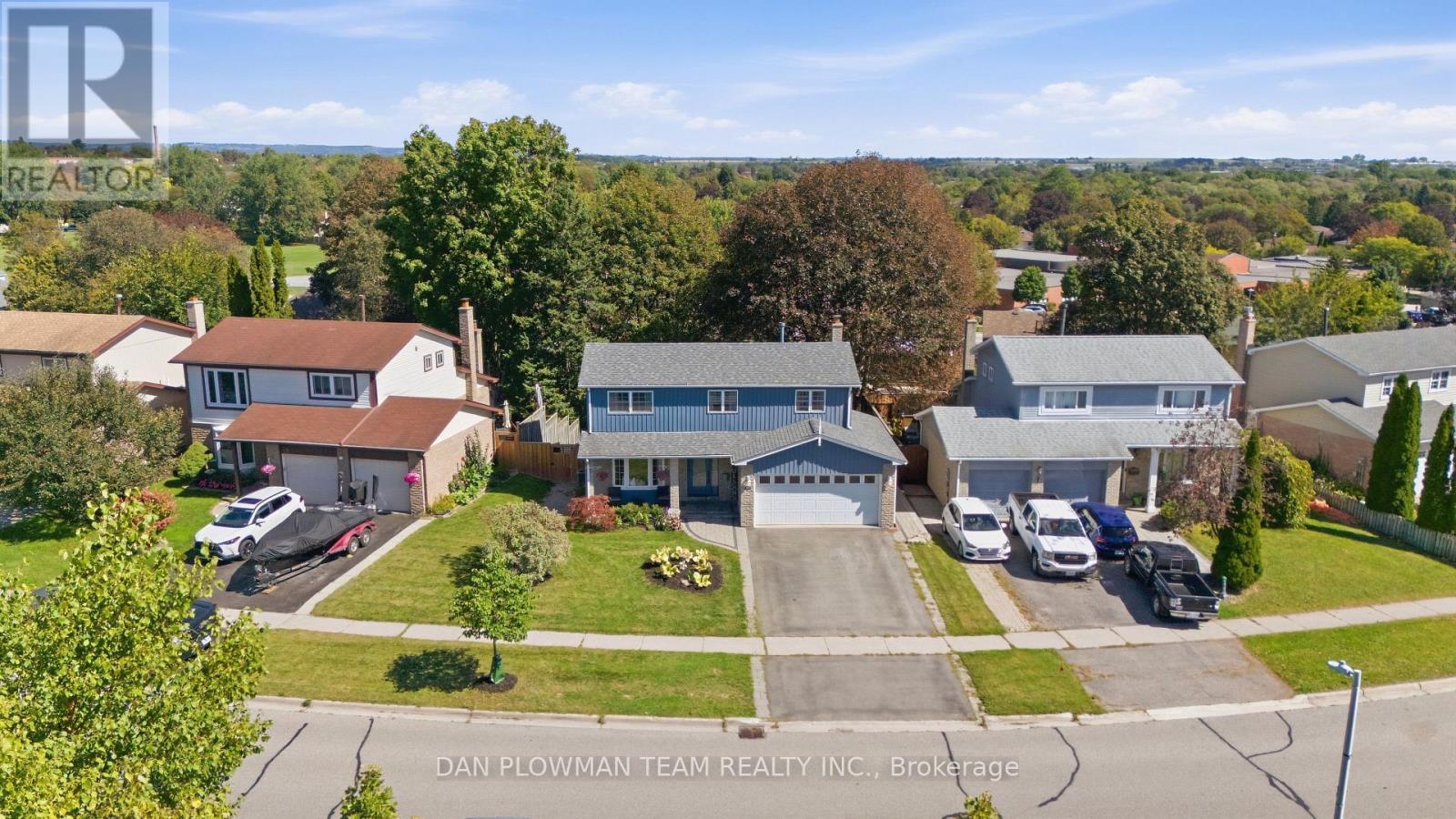 17 Rhonda Boulevard, Clarington, ON