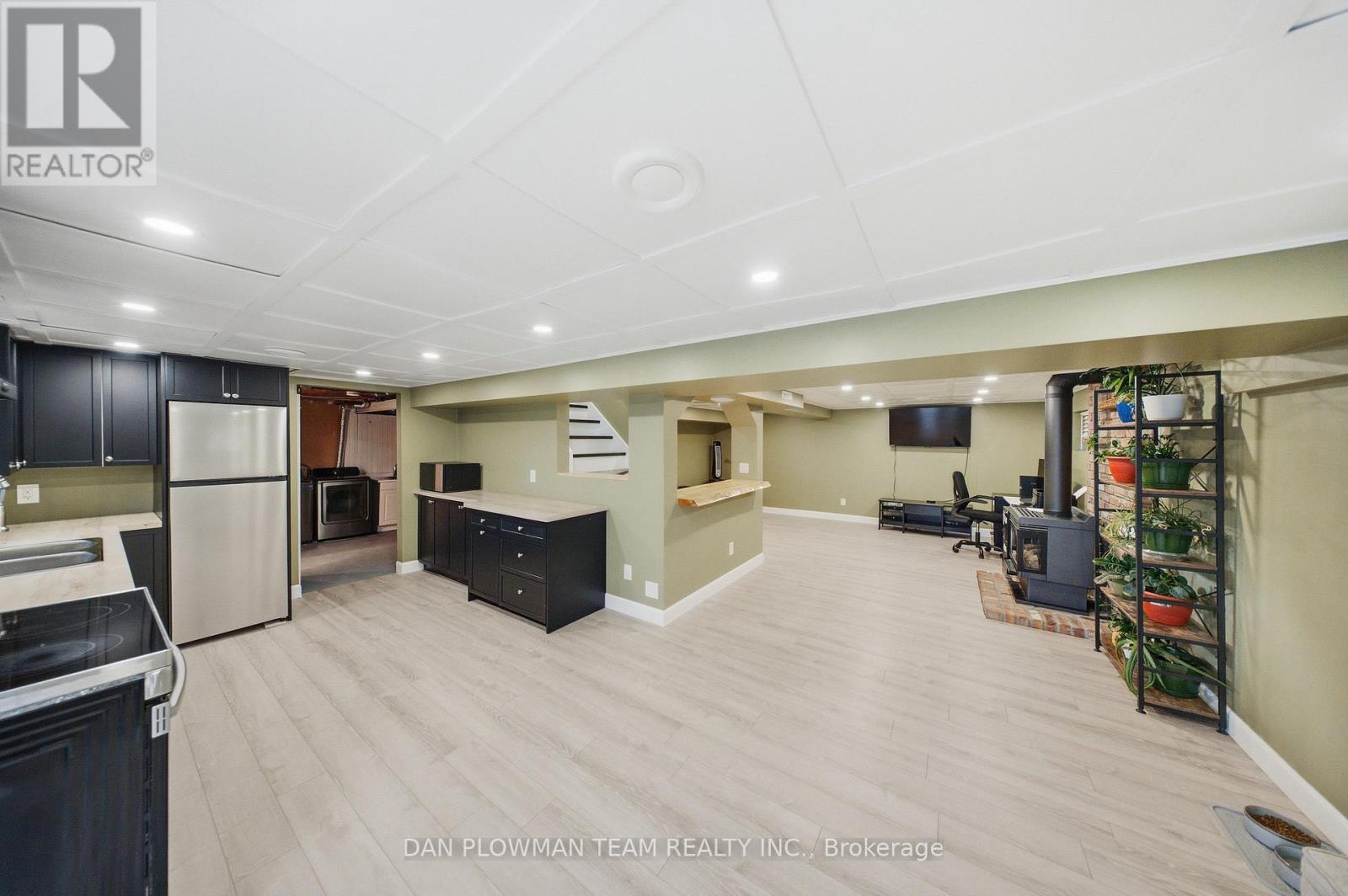 17 Rhonda Boulevard, Clarington, ON