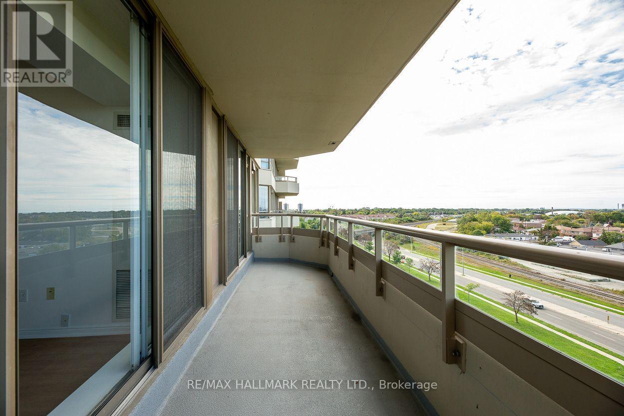 Balcony - 978 - 1 Greystone Walk Drive, Toronto, ON