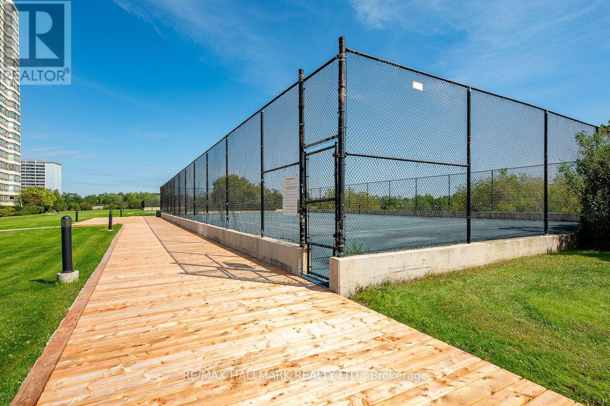 Tennis Courts - 978 - 1 Greystone Walk Drive, Toronto, ON