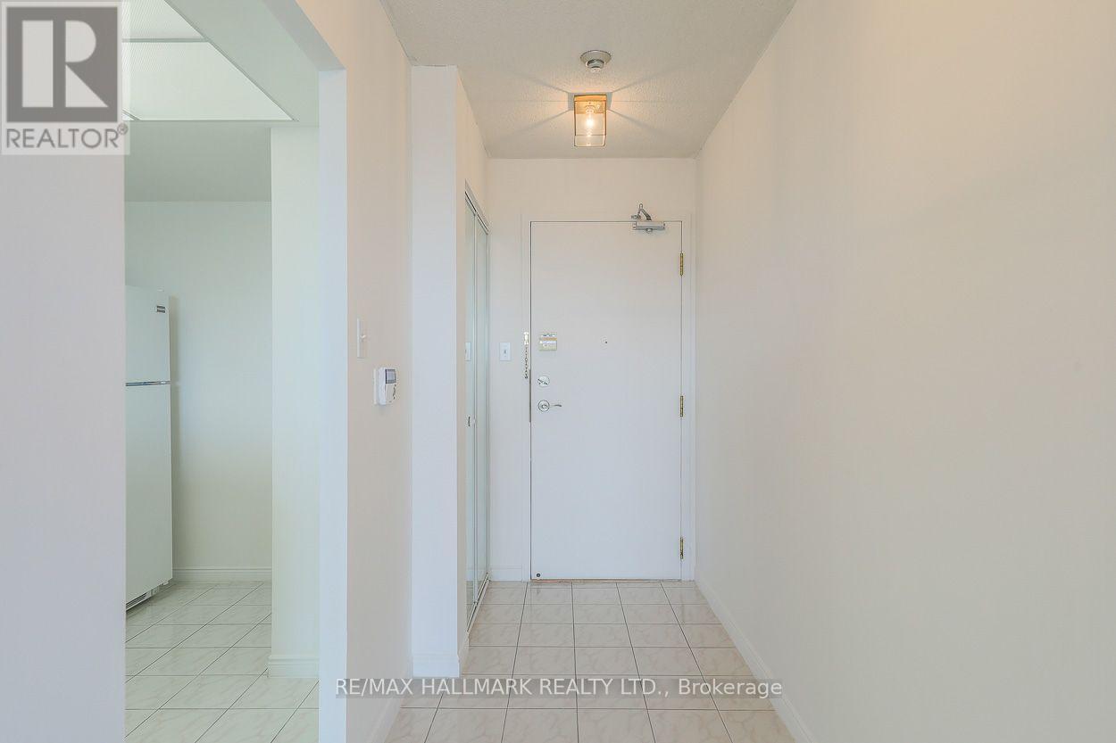 Unit Entrance - 978 - 1 Greystone Walk Drive, Toronto, ON