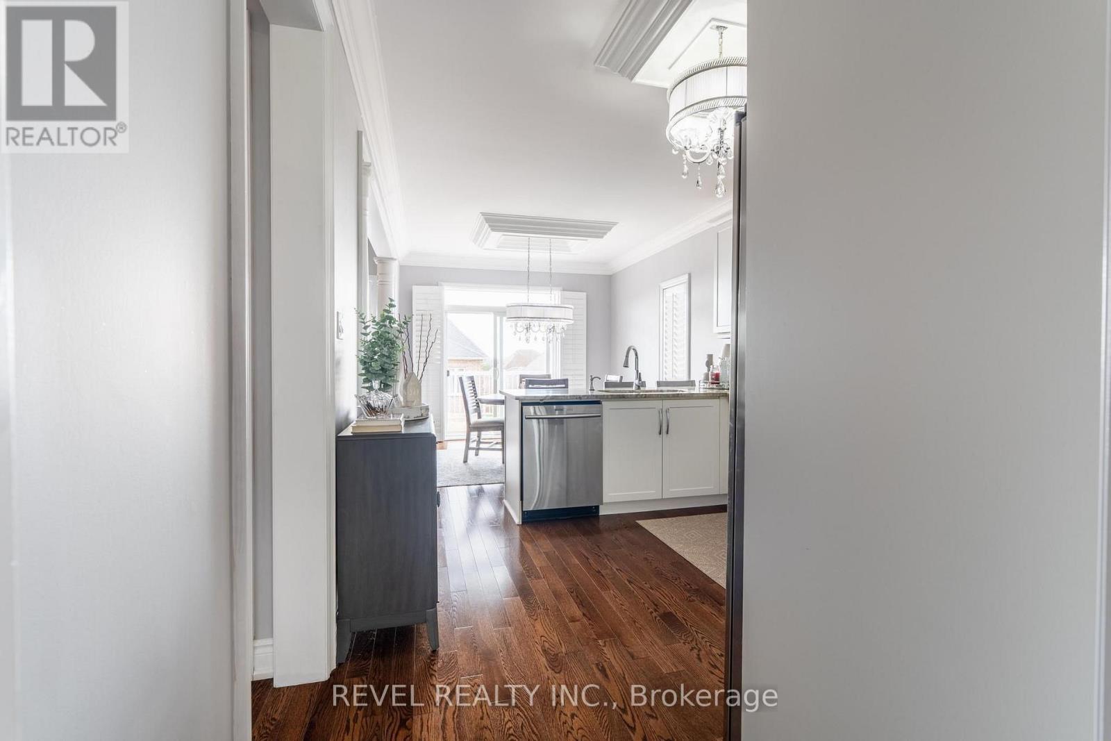 49 Victoria Street E, Innisfil, ON