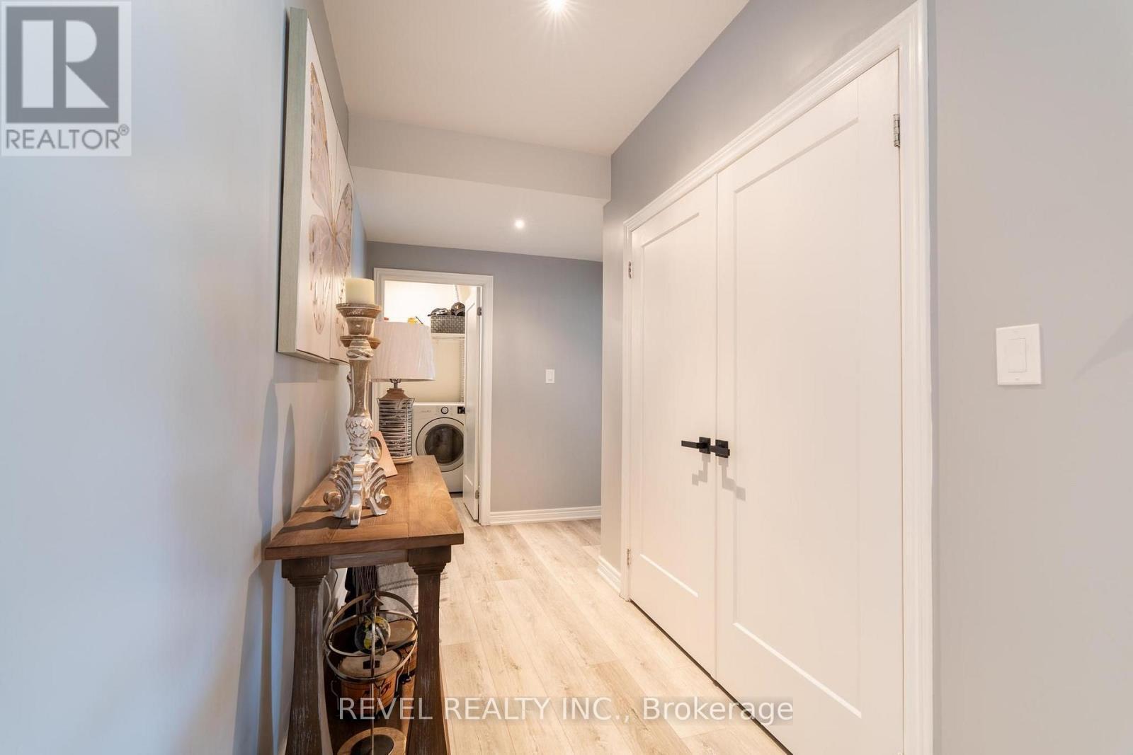 49 Victoria Street E, Innisfil, ON