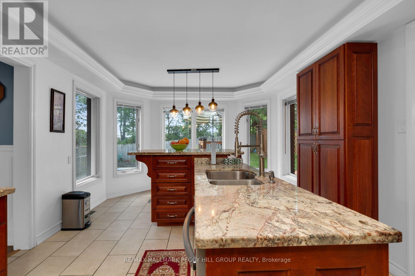 320 Leacock Drive, Barrie, ON