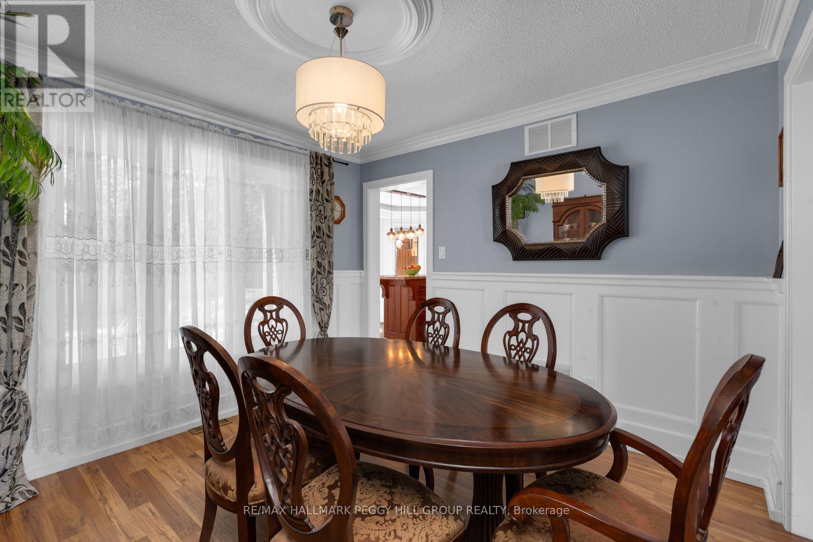 320 Leacock Drive, Barrie, ON