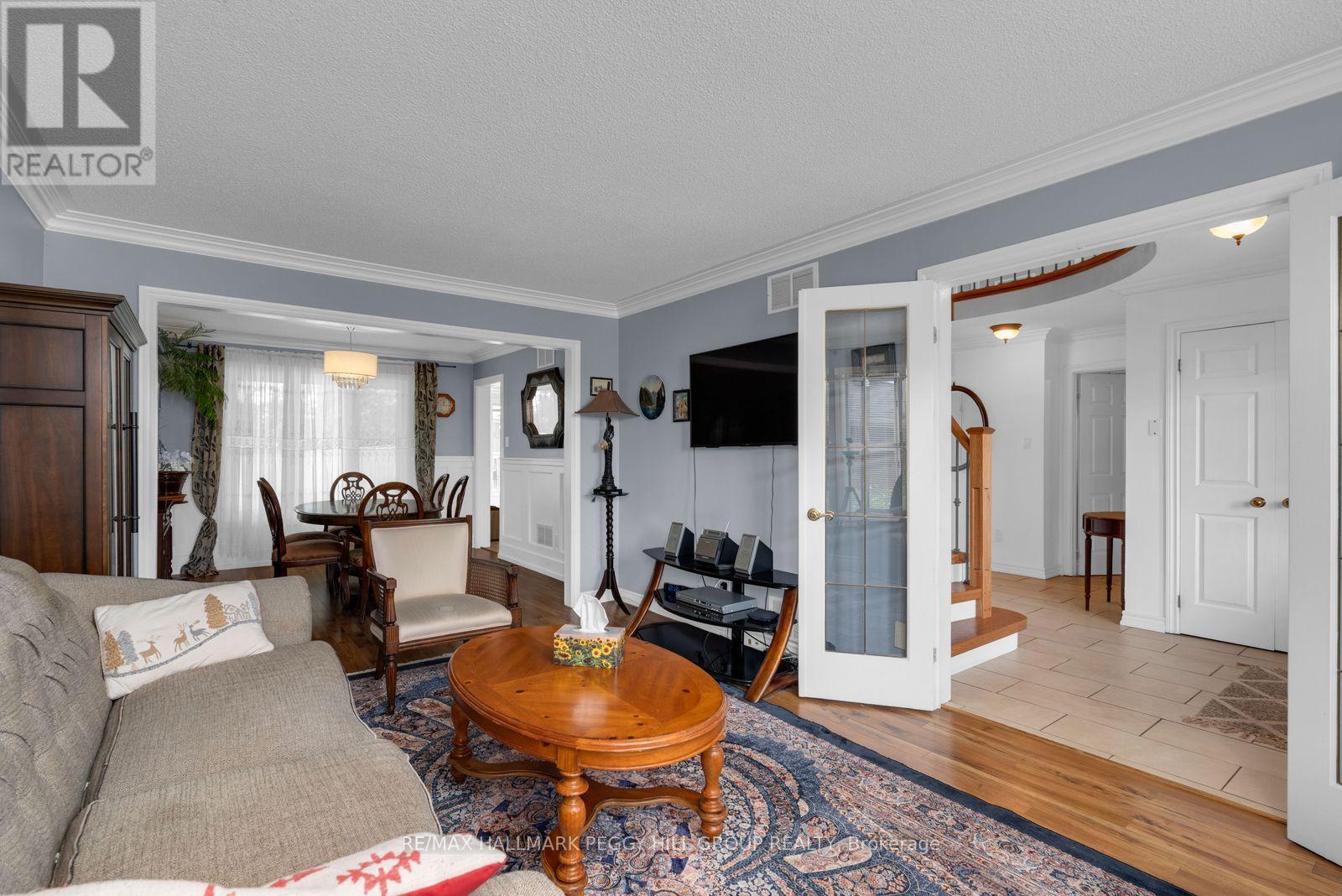 320 Leacock Drive, Barrie, ON