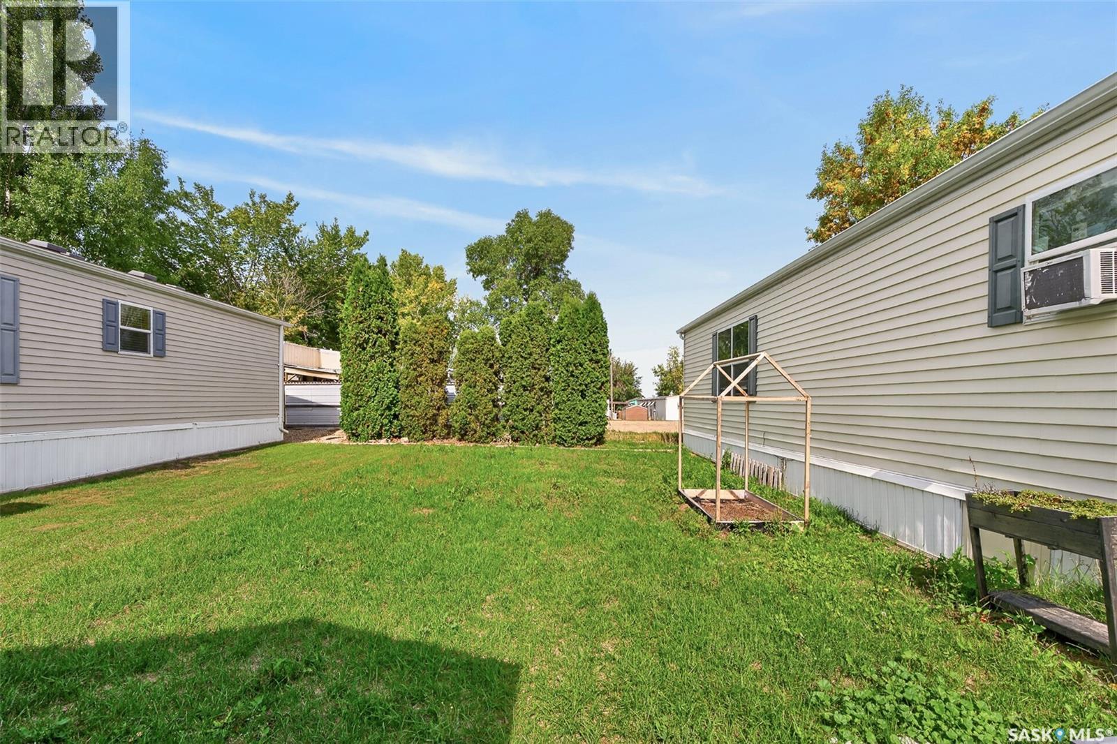 J5 1295 9Th Avenue Ne, Moose Jaw, SK