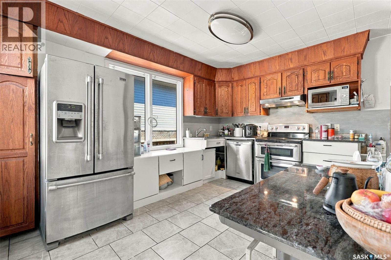 2210 20Th Street W, Saskatoon, SK