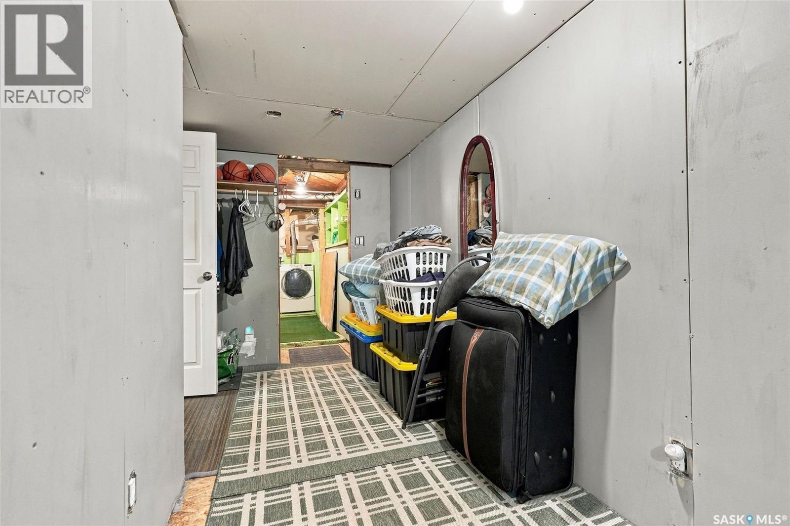 2210 20Th Street W, Saskatoon, SK
