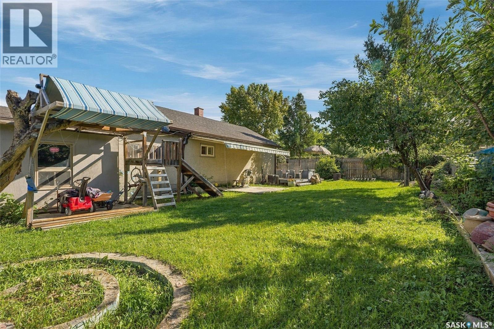 2210 20Th Street W, Saskatoon, SK
