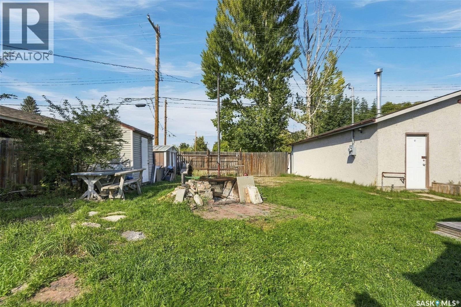 2210 20Th Street W, Saskatoon, SK