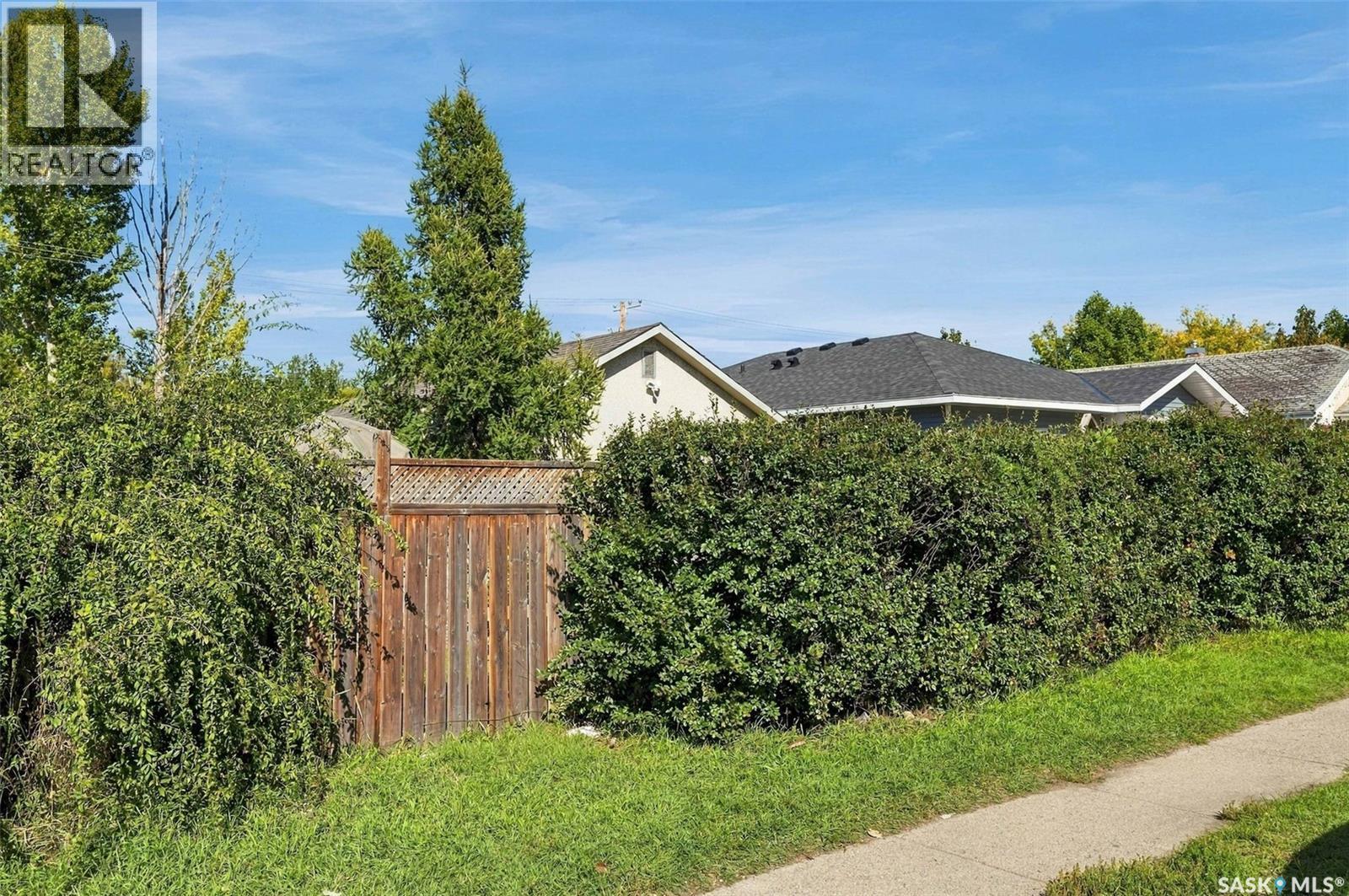 2210 20Th Street W, Saskatoon, SK