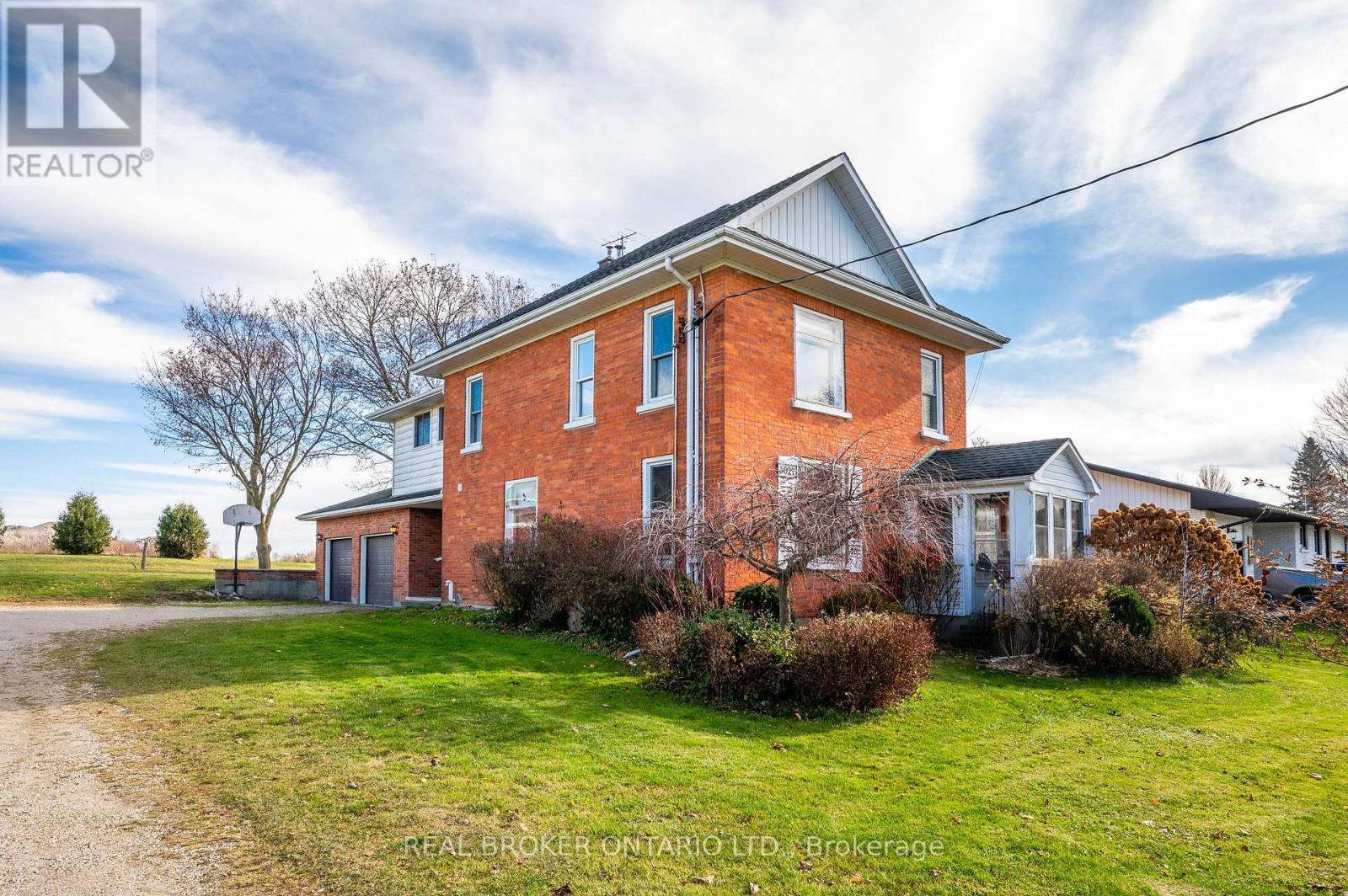 3027 Patrick Street, Howick, ON