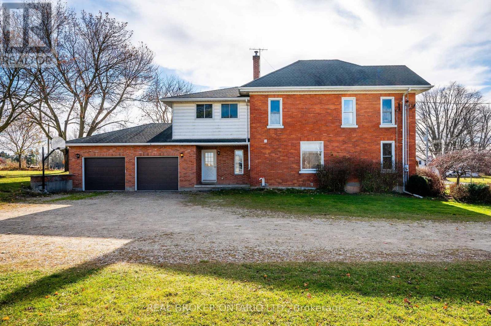 3027 Patrick Street, Howick, ON
