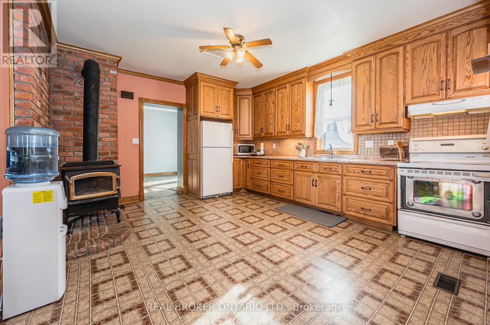 3027 Patrick Street, Howick, ON