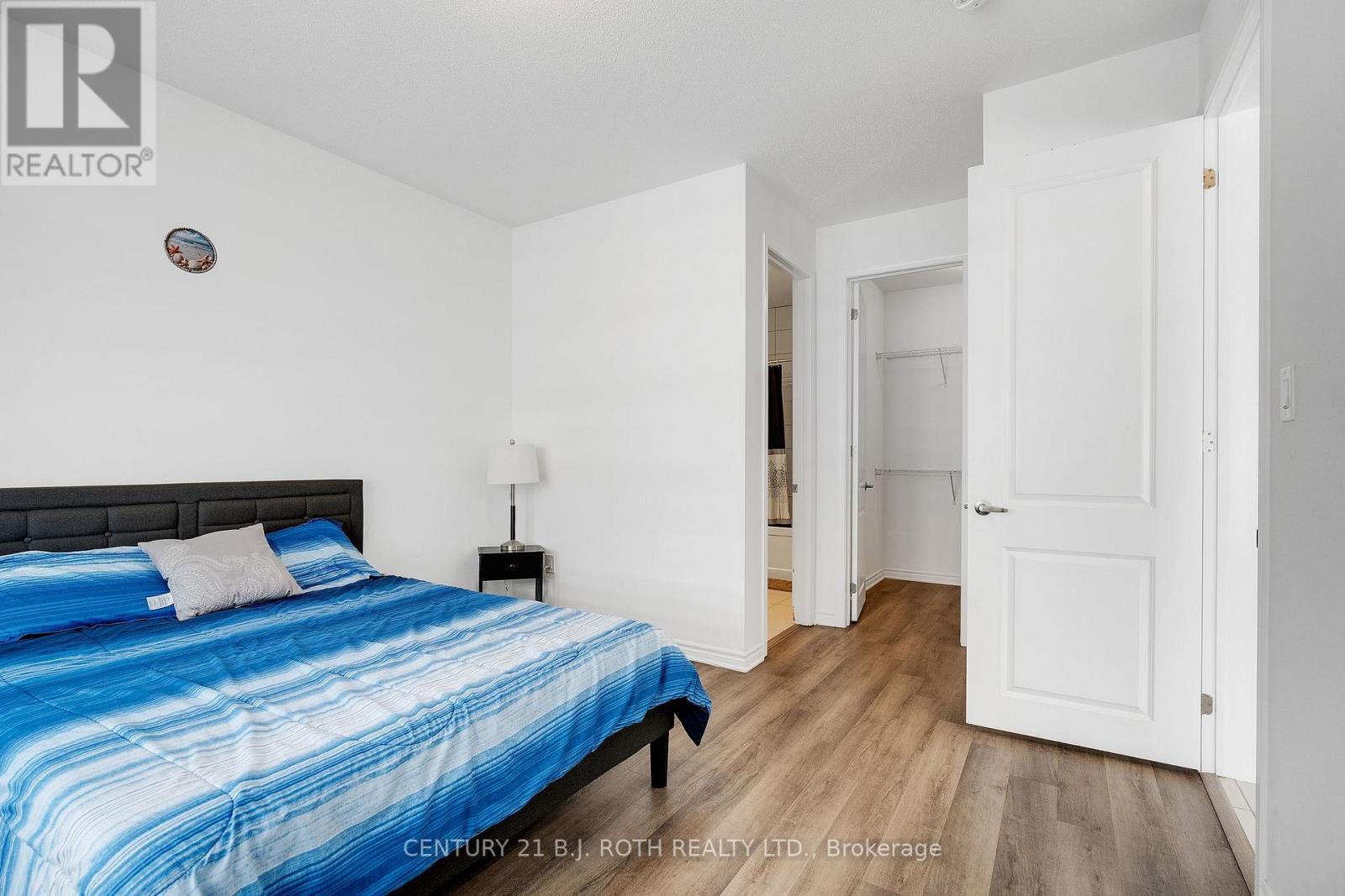 Main Floor Guest or Nanny Suite with WI Closet - 22 Dyer Crescent, Bracebridge, ON