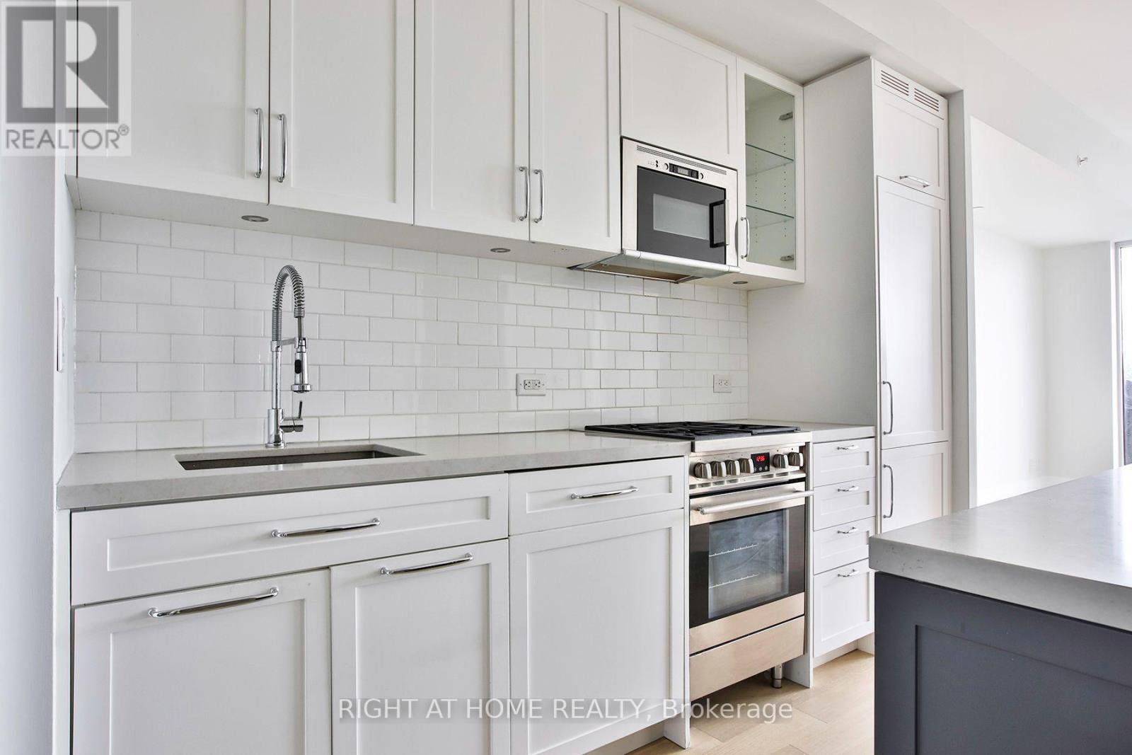 308 - 25 Malcolm Road, Toronto, ON