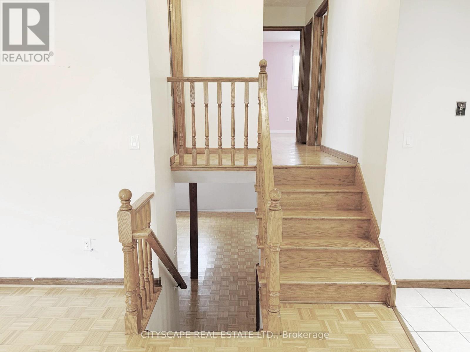 Stairs to Upper Level - 7 Quincy Court, Hamilton, ON