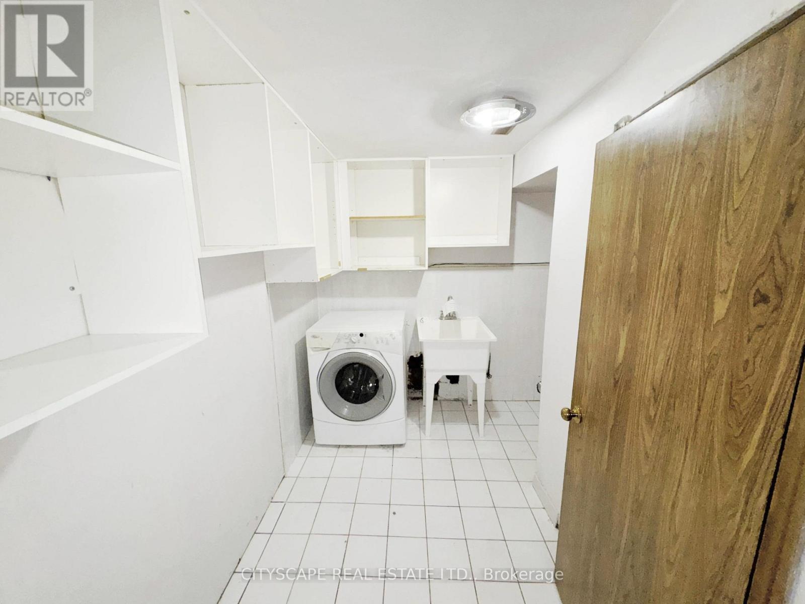 Basement Laundry Room - 7 Quincy Court, Hamilton, ON
