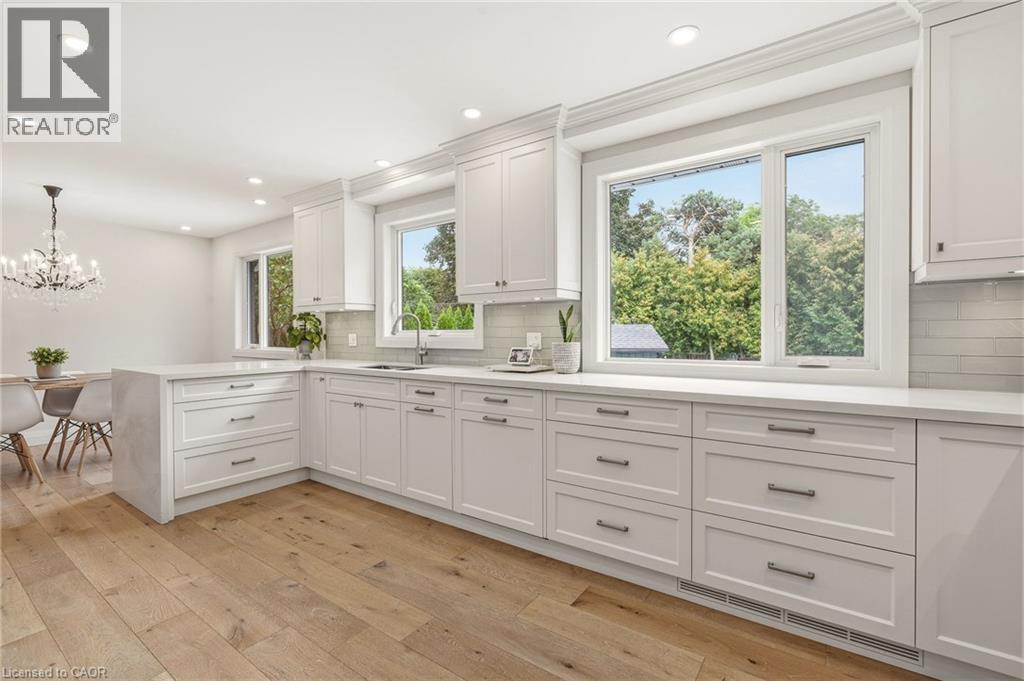 3368 Guildwood Drive, Burlington, ON