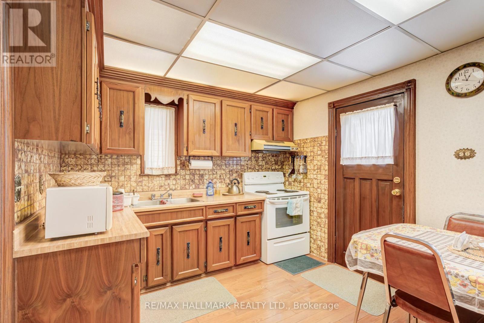 631 Lauder Avenue, Toronto, ON