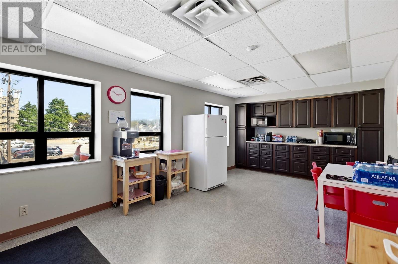 258 Queen St E, Sault Ste. Marie, ON