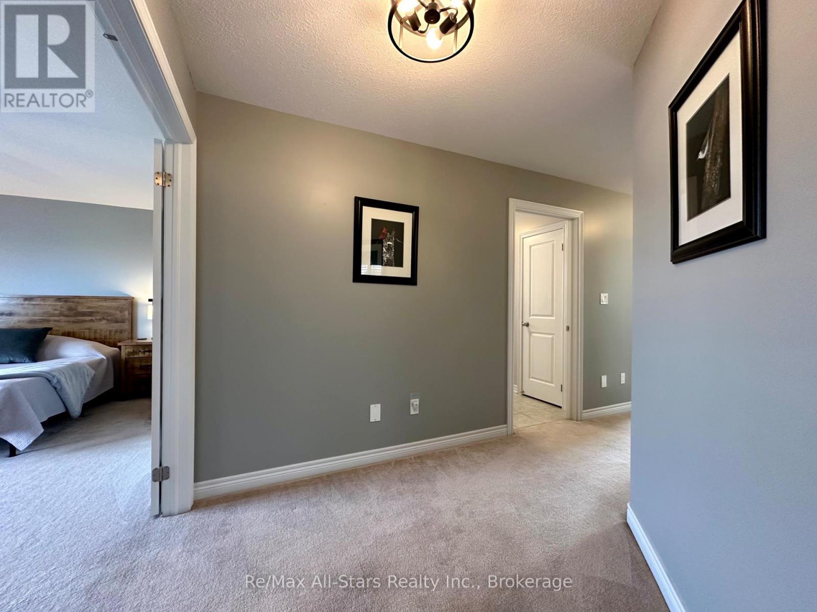 9 Briarwood Avenue, Kawartha Lakes (Lindsay), ON